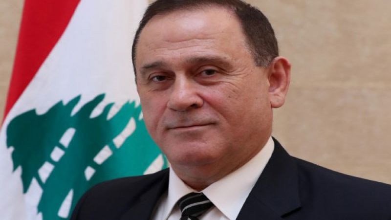 عقدة الاسمنت الى الحل.. ووزير الصناعة لـ