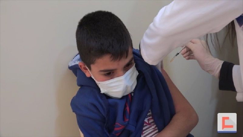 "ماراتون فايزر" في مستشفى راشيا.. اقبال كبير من قبل الطلاب والأساتذة