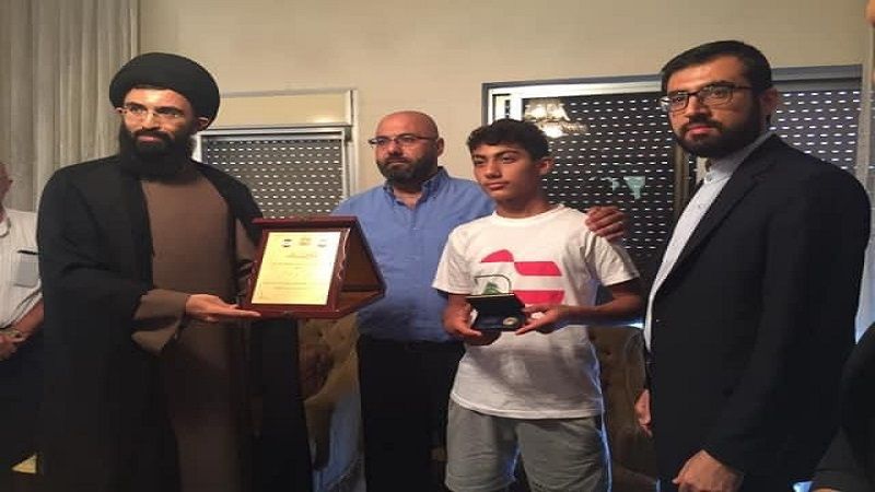 درع "مقاومة التطبيع" لشربل ابو ضاهر