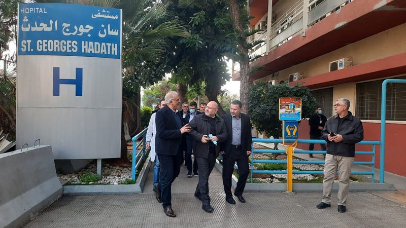 بالصور - جولة لوزير الصحة على مرافق مستشفى السان جورج في الحدت