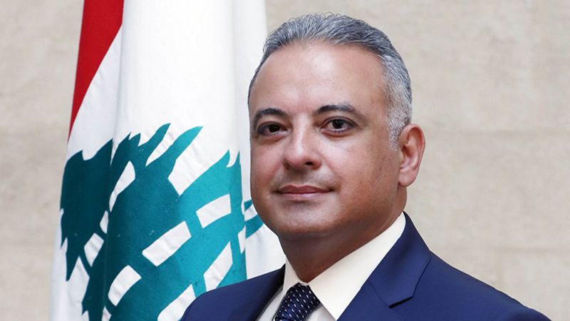 وزير الثقافة ينعى والدة السيد نصر الله: تركت فينا بضعة منها سيّدًا قائدًا يهز العالم بإصبعه 