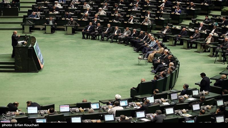 إيران: مجلس الشورى الإسلامي يبدأ دراسة أهلية الوزراء المقترحين لحكومة بزشكيان