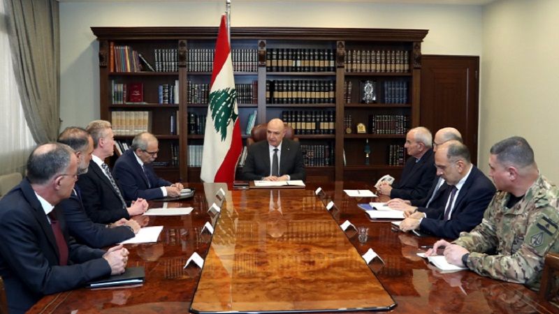 الرئيس عون كلف وزير الأشغال تمديد مهلة تعليق الرحلات من إيران وإليها 
