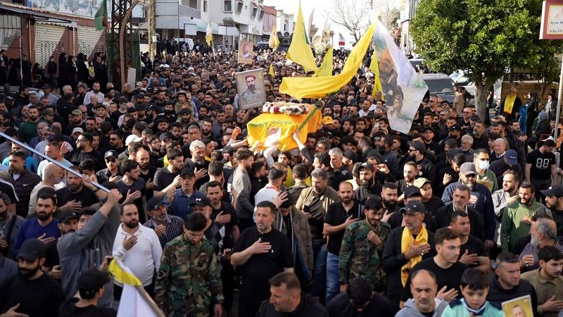 بالصور| تشييع الشهيد حسن كمال حلاوي في بلدة قاعقعية الجسر