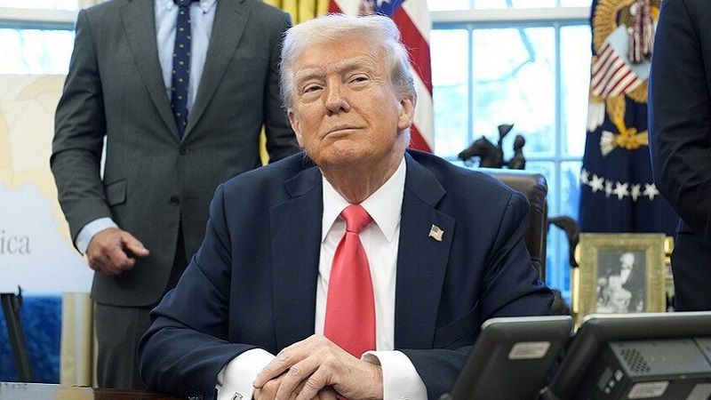 ترامب &quot;يعلّق&quot; الرسوم الإضافية المتبادَلة 90 يومًا ويستثني الصين