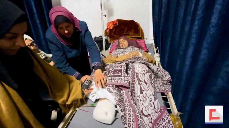 &quot;بُترت ساقها وكُسر ظهرها&quot;.. عروس فلسطينية جريحة قبل أسابيع من زفافها
