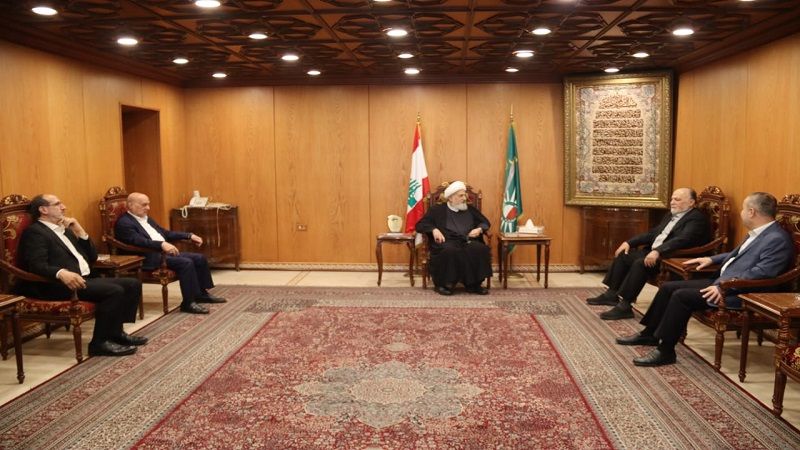 الشيخ الخطيب يستقبل وفد الوفاء للمقاومة.. فضل الله: المجلس الشيعي أكبر من كلّ تطاول ومحاولة اعتداء