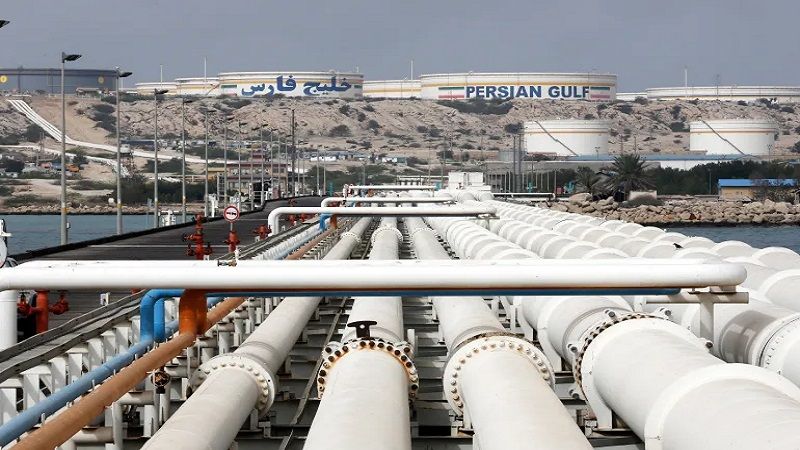 إيران توقع 4 عقود مع شركات روسية لتطوير 7 حقول نفطية بقيمة 4 مليارات دولار