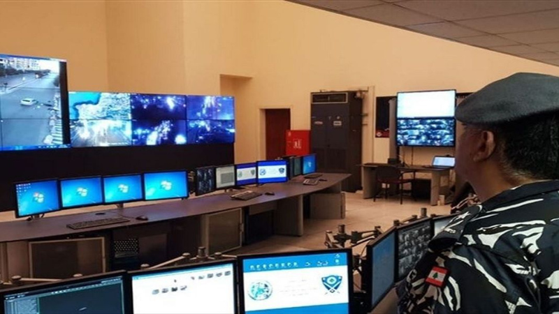 لبنان| التحكم المروري: إعادة فتح الطريق على مستديرة عاليه بالاتجاهين وحركة المرور كثيفة في المحلة لبنان| التحكم المروري: إعادة فتح الطريق على مستديرة عاليه بالاتجاهين وحركة المرور كثيفة في المحلة