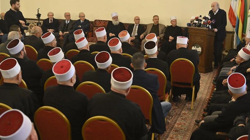 جنبلاط: بداية مرحلة جديدة ومستعد للذهاب إلى دمشق مجددًا.. من أهان النبي والإسلام يجب أن يحاسب