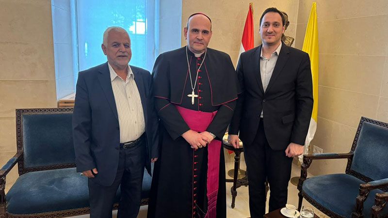 وفد من حزب الله زار السفير &rlm;البابوي في لبنان مقدمًا واجب التعزية بوفاة البابا فرنسيس&lrm;