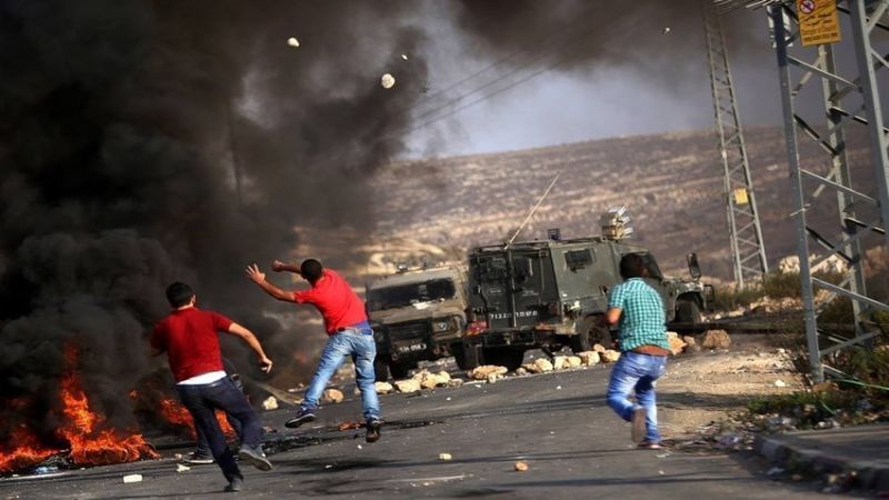 فلسطين المحتلة| اندلاع مواجهات في قرية يتما جنوب شرق نابلس والاحتلال يُطلق قنابل الصوت فلسطين المحتلة| اندلاع مواجهات في قرية يتما جنوب شرق نابلس والاحتلال يُطلق قنابل الصوت