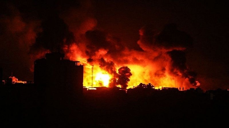 فلسطين المحتلة| 3 شهداء في قصف للاحتلال على حي الكرامة شمال غربي مدينة غزة فلسطين المحتلة| 3 شهداء في قصف للاحتلال على حي الكرامة شمال غربي مدينة غزة